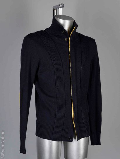 BIKKEMBERGS (2009)
GILET en laine et acrylique...