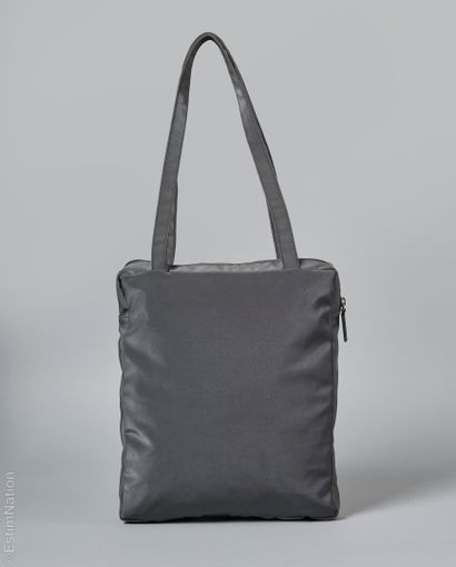 D&G DOLCE & GABBANA
SAC en polyuréthane à...
