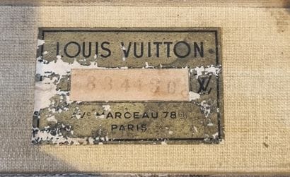 LOUIS VUITTON AVENUE MARCEAU CIRCA 1955 N°834430
MALLE...