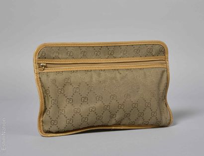 GUCCI VINTAGE
PAIRE DE POCHETTES en toile...