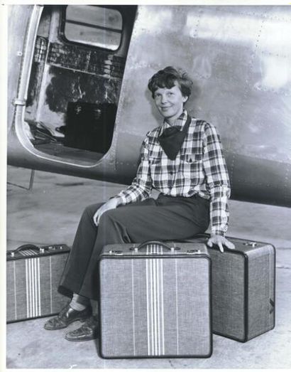 AMELIA EARHART NEWARK CIRCA 1935/40
MALLE...