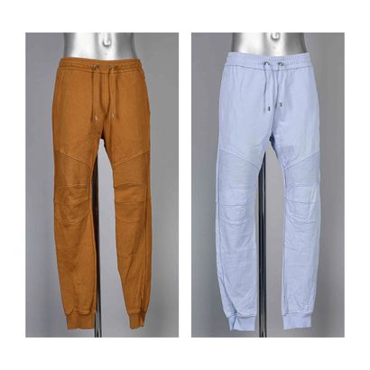 BALMAIN
DEUX PANTALONS DE SURVETEMENT en...