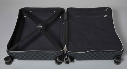 LOUIS VUITTON
VALISE CABINE 