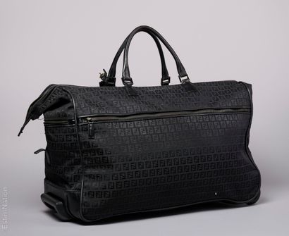 FENDI
VALISE à roulettes souple en toile...