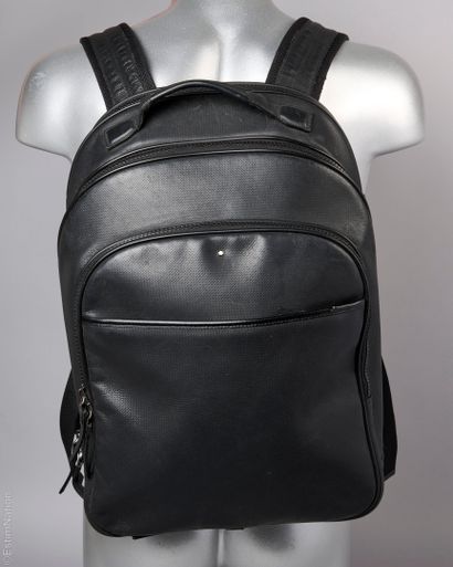 MONTBLANC
SAC A DOS grand format en toile...