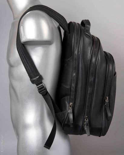 MONTBLANC
SAC A DOS grand format en toile...