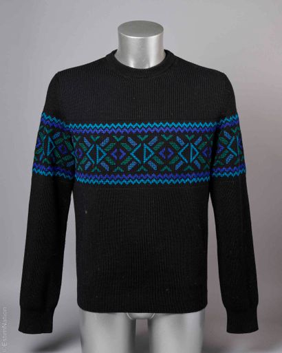 DIOR HOMME
PULL-OVER en épais tricot de laine...