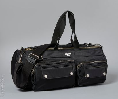 GIVENCHY PAR RICCARDO TISCI (COLLECTION PRINTEMPS-ÉTÉ...