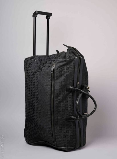 FENDI
VALISE à roulettes souple en toile...