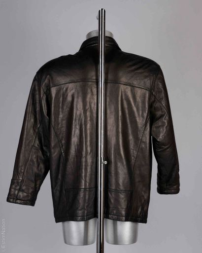 JOY VINTAGE
VESTE zippée en cuir noir, deux...