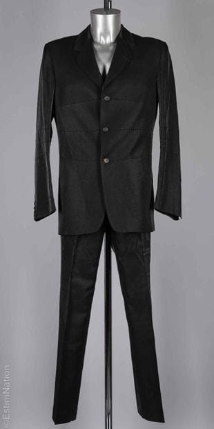 SO BY ALEXANDER VAN SLOBBE CIRCA 1990/2000
COSTUME...
