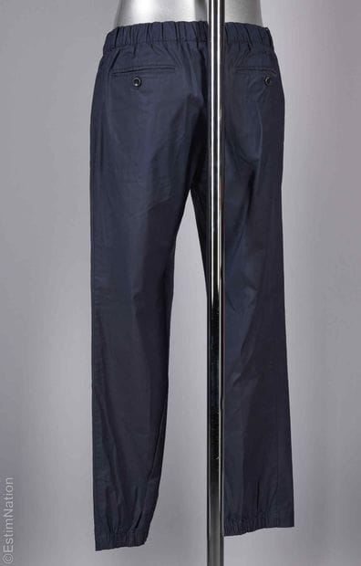 LORO PIANA
PANTALON décontracté en laine...