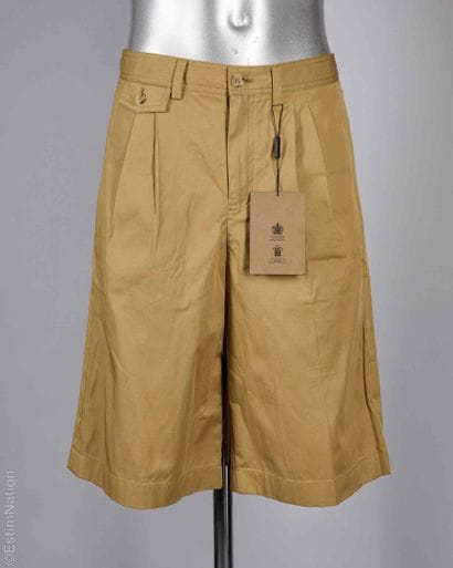 BURBERRY
BERMUDA à pinces en gabardine de...