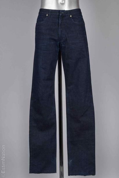 YVES SAINT LAURENT RIVE GAUCHE FIN 1990
JEAN...