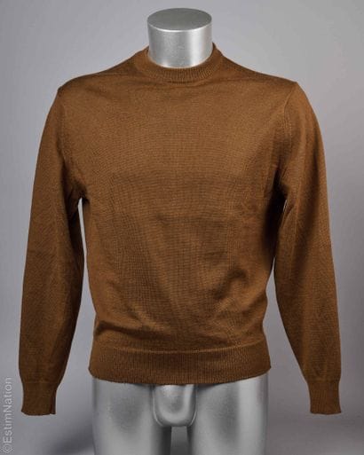 GUY DE BERAC
TROIS PULL OVER en laine et...