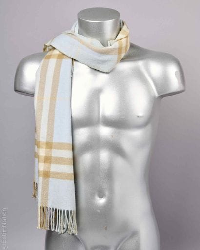 BURBERRY LONDON
ECHARPE frangée en cachemire...
