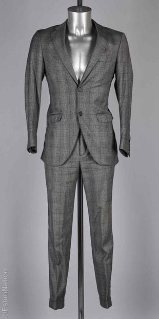 HACKETT, SANDRO
COSTUME en laine super 130's...
