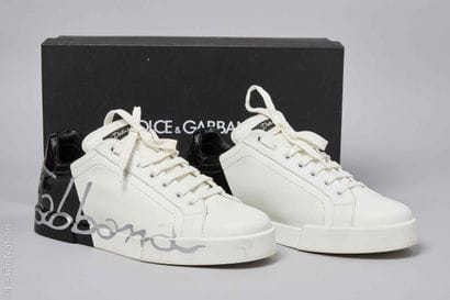 DOLCE & GABBANA
PAIRE DE SNEAKERS légèrement...