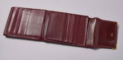 CARTIER
PORTE CHEQUIER et porte cartes en...