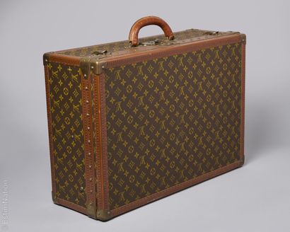 LOUIS VUITTON
VALISE 
