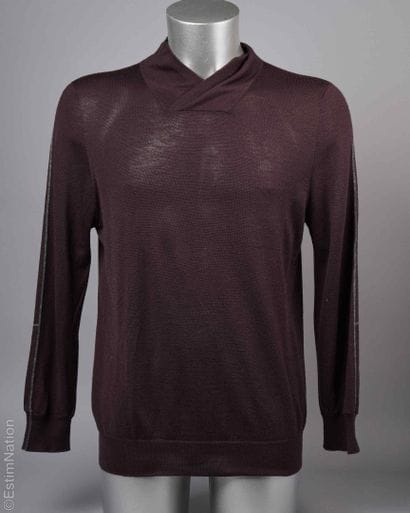 HERMÈS
ENSEMBLE DE DEUX PULLS à col croisé...