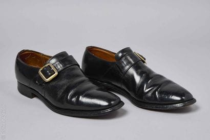 CHURCH'S
PAIRE DE SOULIERS en veau glacé...