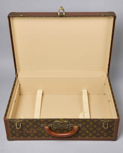 LOUIS VUITTON
VALISE 
