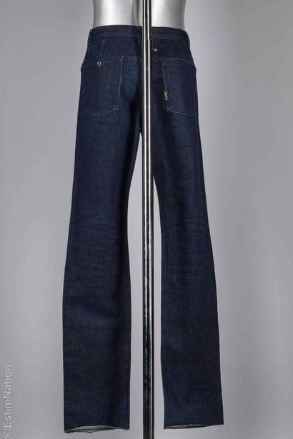 YVES SAINT LAURENT RIVE GAUCHE FIN 1990
JEAN...