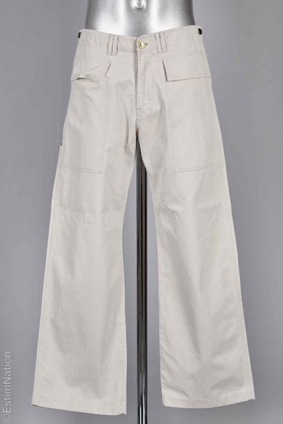 LOUIS VUITTON
PANTALON cargo en coton albâtre,...