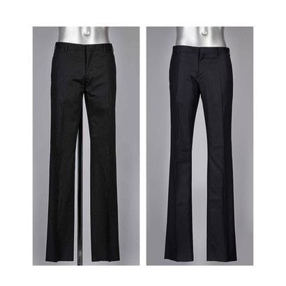 DIOR HOMME
DEUX PANTALONS façonnés de rayures...