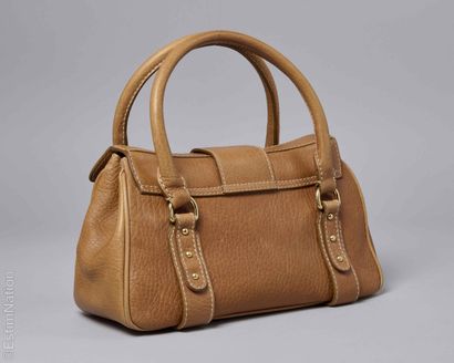 DOLCE & GABBANA
SAC en cuir grainé havane,...