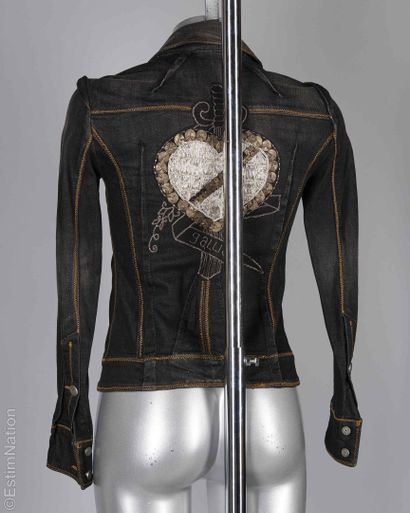 GALLIANO (COLLECTION PRINTEMPS-ÉTÉ 2007)
BLOUSON...