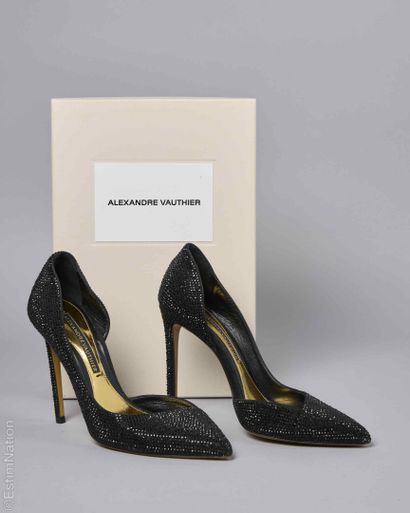 ALEXANDRE VAUTHIER
PAIRE D'ESCARPINS du soir...
