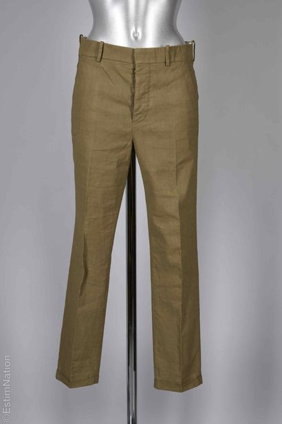 LORO PIANA, MARNI
DEUX PANTALONS en coton...