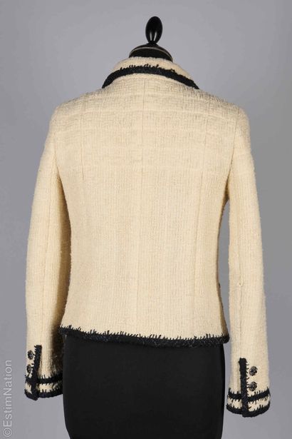 CHANEL PAR KARL LAGERFELD (COLLECTION AUTOMNE-HIVER...