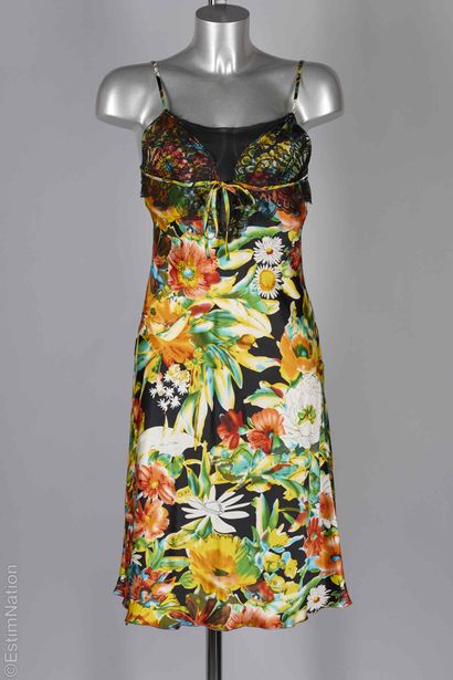 RENATO NUCCI (SPRING-SUMMER 2009 COLLECTION)
One-piece...