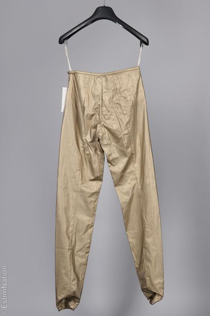 MUGLER TRADEMARK CIRCA 1996/98
PANTALON en...