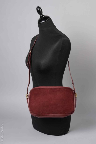 CARTIER VINTAGE
SAC en cuir et peau bordeaux...