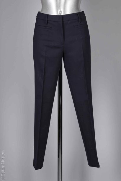 PRADA (2013), BRUNELLO CUCINELLI, MIU MIU
Navy...