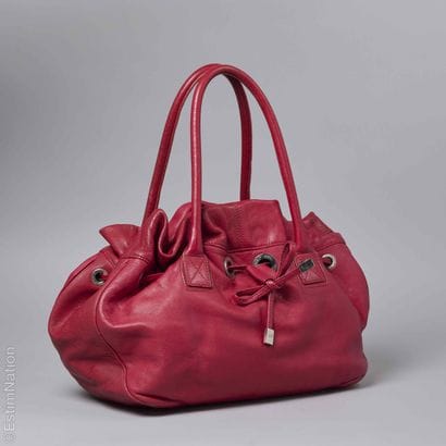 SONIA RYKIEL
Raspberry-colored grained leather...