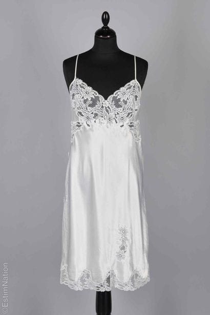 CHRISTIAN DIOR LINGERIE VINTAGE
ROBE combinaison...