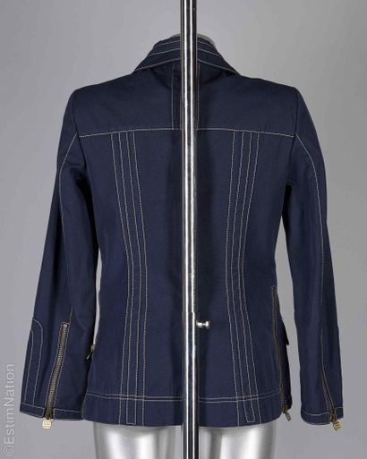 FENDI
VESTE en coton marine surpiquée ivoire,...