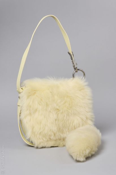 BURBERRY BY DANIEL LEE
SHOULDER BAG made...