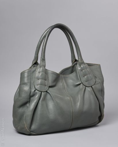 TOD'S
SAC fourre-tout en cuir grainé gris...