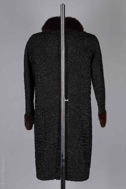 LEON VISSOT CIRCA 1960/70
MANTEAU en breitschwanz...