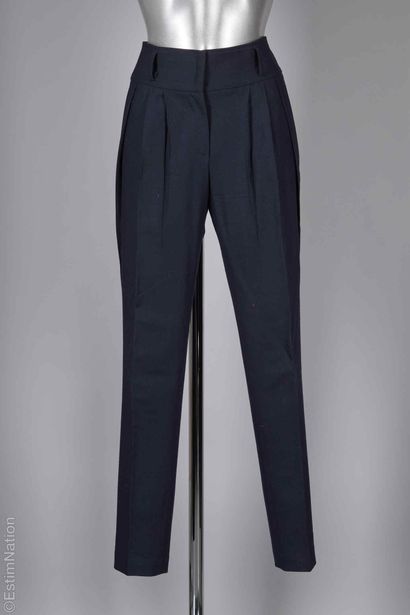 PRADA (2013), BRUNELLO CUCINELLI, MIU MIU
Navy...