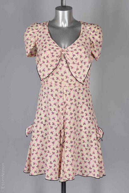 ANNA SUI, GIAMBATTISTA VALLI (COLLECTION...