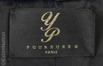 YP FOURRURES
GILET en vison travaillé à l'horizontale...