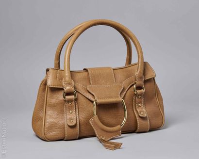 DOLCE & GABBANA
SAC en cuir grainé havane,...