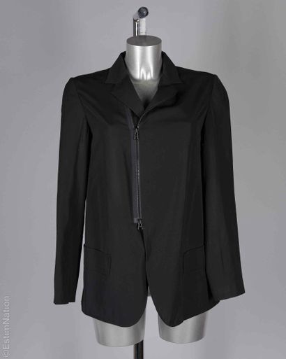 YS YOHJI YAMAMOTO
VESTE en laine noire, parementures...